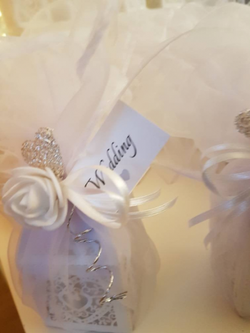 Unique favour - Image 3