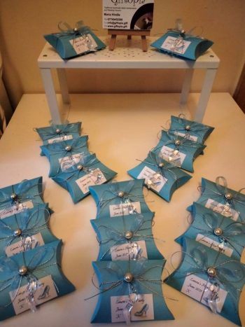 Princess Favours, party favour, Wedding favours, Fairy dust, glass slipper, guest gift, table decorations, glass slipper charm.